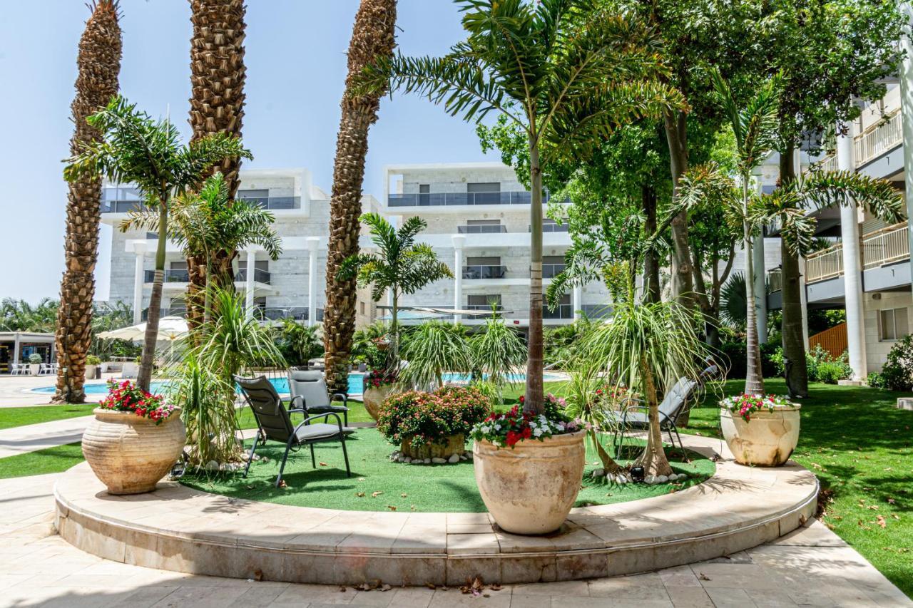 דירת גן פונה לבריכה - Pool Garden View Eilat公寓 外观 照片