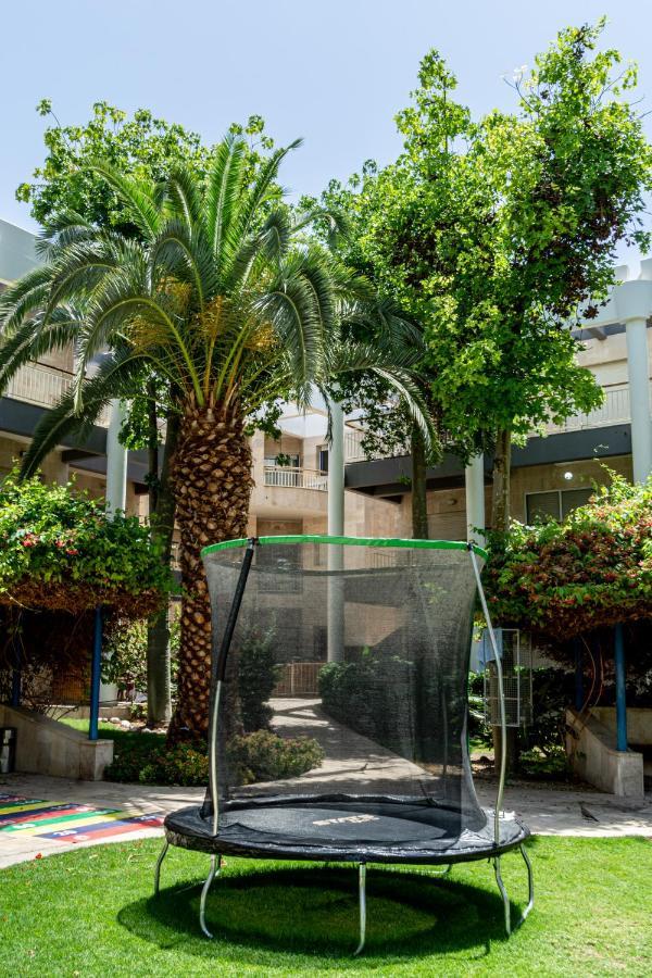 דירת גן פונה לבריכה - Pool Garden View Eilat公寓 外观 照片
