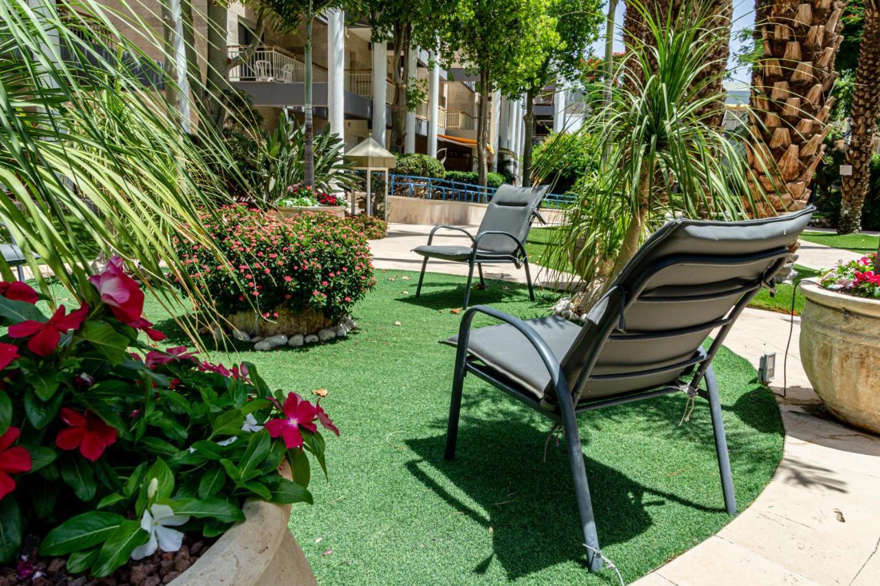 דירת גן פונה לבריכה - Pool Garden View Eilat公寓 外观 照片