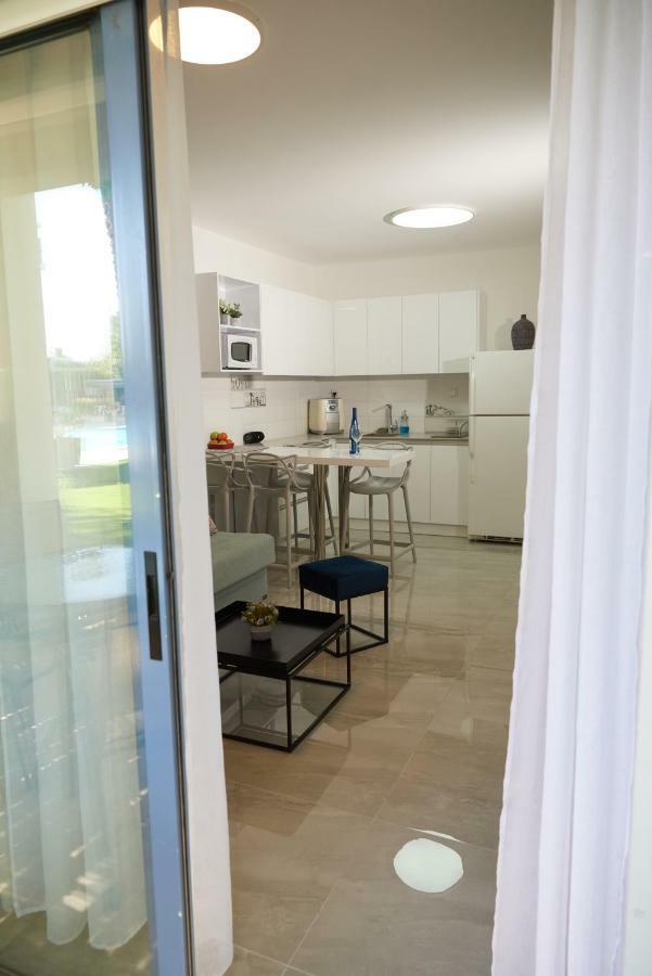 דירת גן פונה לבריכה - Pool Garden View Eilat公寓 外观 照片